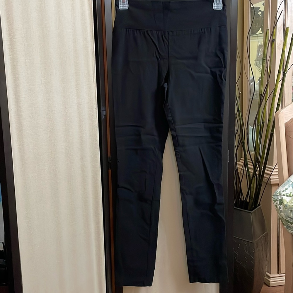 Robin Barre Artizan Signature Black Leggings.  Check this.